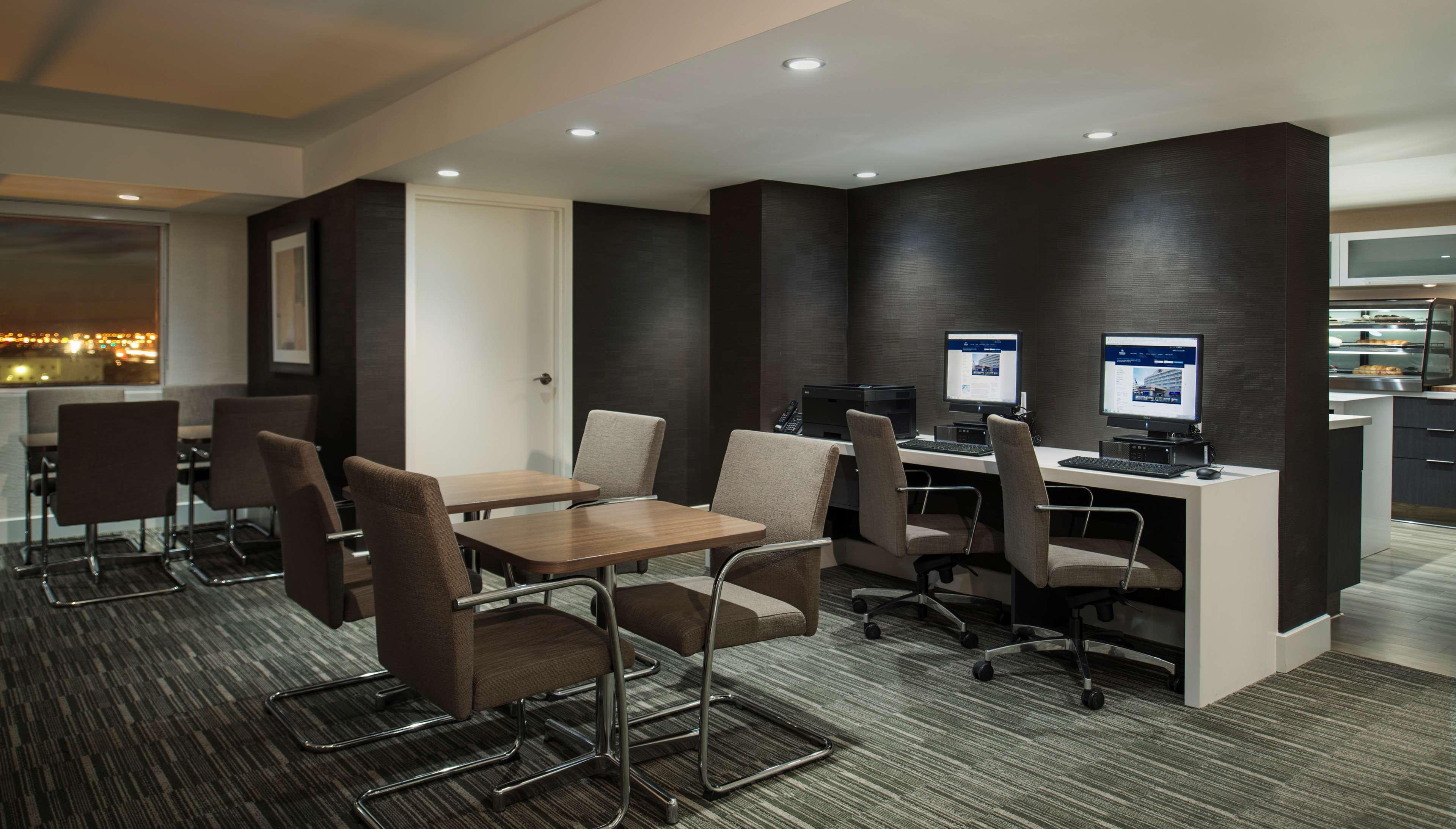 Hilton Airport 4* Winnipeg